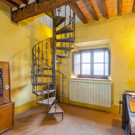 וילה Podere Belvedere